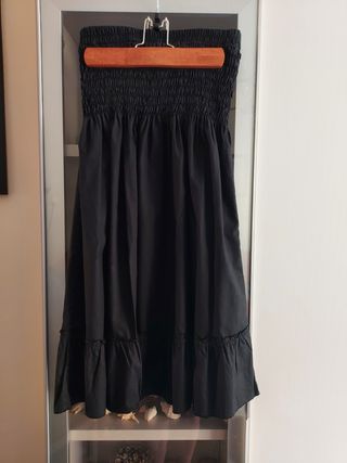 Vestito nero estivo in cotone, senza spalline