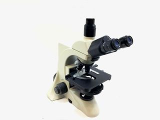 MICROSCOPIO TRIOCULAR BIOLÓGICO BA-400 CON CAMARA.