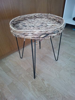 Mesita auxiliar mimbre negra