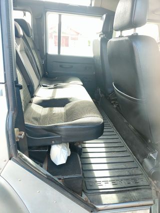 Land Rover Defender 2008