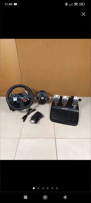 Logitech G29 + Palanca - PS4/PS5
+ Juego.