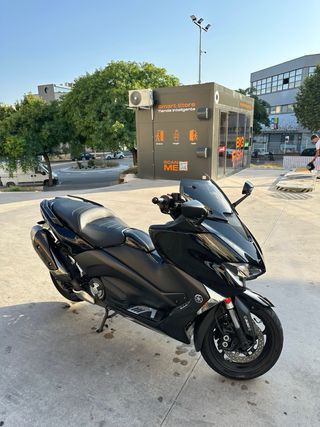 Yamaha T-Max 530