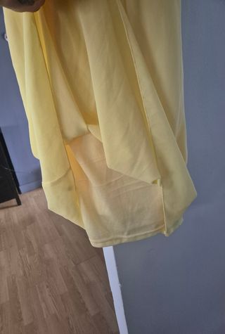 Vestido amarillo elegante