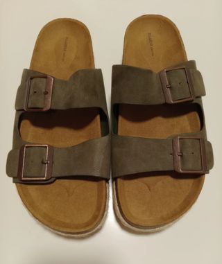 Sandalias Pull&Bear - Verde Oliva - Talla 40