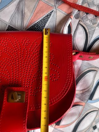Bolsito bandolera Zara rojo