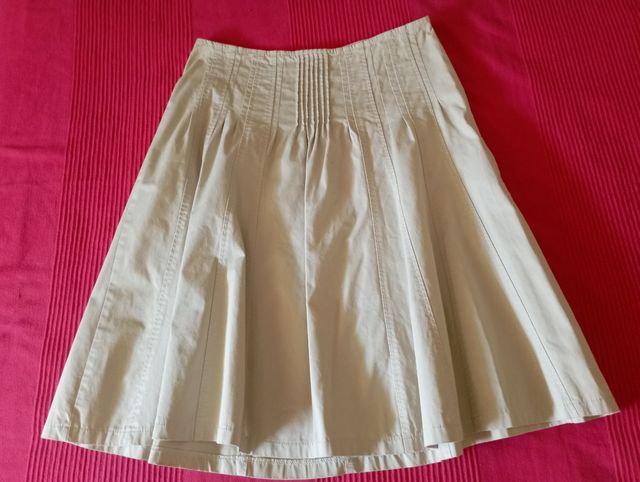 Gonna svasata panna. Zara Basic