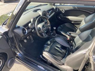 MINI JCW Cabrio 2012