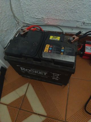 Batería coche Rocket 70Ah