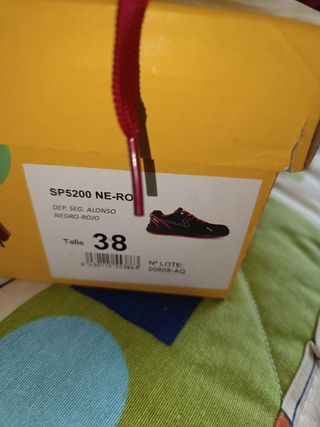 Zapatillas seguridad Paredes nº 38