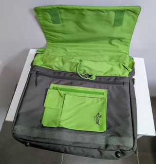 Bolso bandolera para portátil y libros