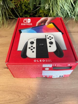 Nintendo Switch OLED Blanca-Negra