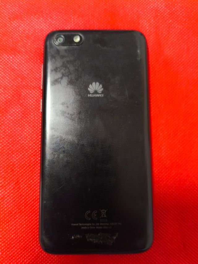 Huawei Y5 .
