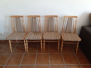 4 sillas madera vintage