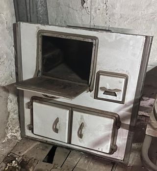 Cocina leña Matthes Hess blanca