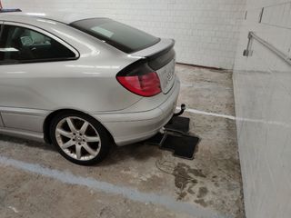 Mercedes-Benz Clase C 2004