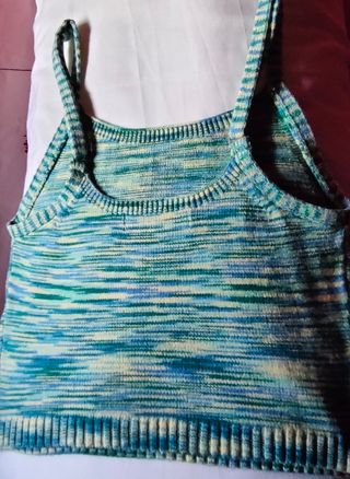 Suéter Hollister XS multicolor. Nuevo