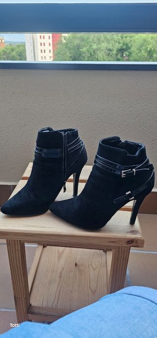 Botines negros tacón alto 10 cm