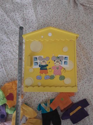 Armario ropita muñecas