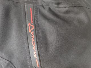 Chaqueta moto Macna XL negra con detalles rojos