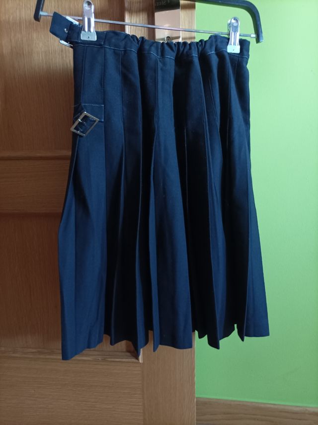 Falda uniforme Amor de Dios