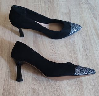 Zapatos de salon negros de Sfera totalmente NUEVOS