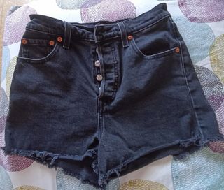 Shorts Levis negros