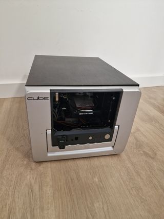 PC Cube - Ordenador antiguo