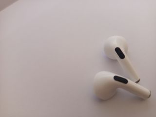 Auriculares inalámbricos EarPods pro 6