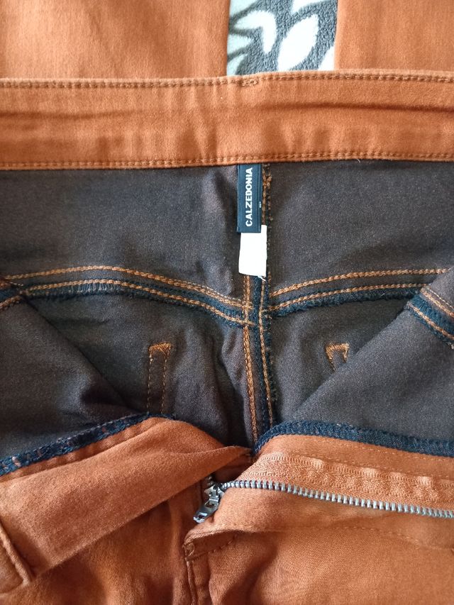 Pantalones pitillo Calzedonia marrón - S