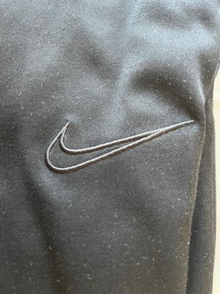 Pantalones Nike negros deportivos