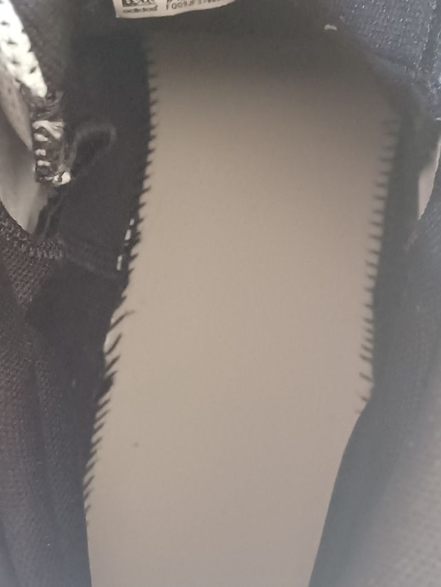 Adidas Zapatillas Baloncesto Blancas y Negras