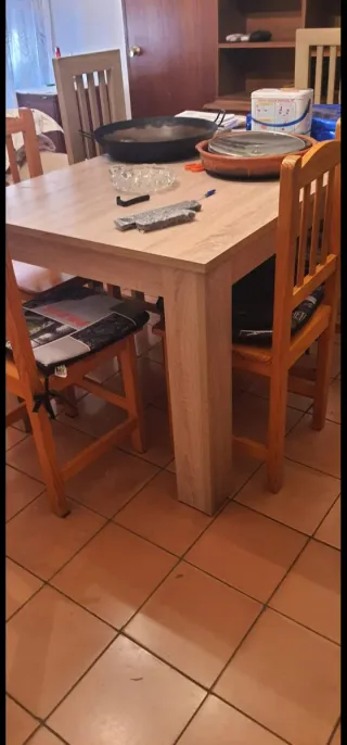 Mesa Comedor 4 Sillas - Madera