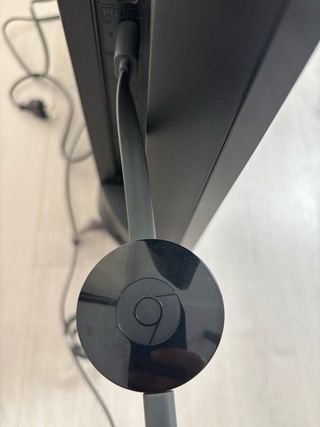 TV Sony Bravia 32" negra + chromecast. Mando nuevo