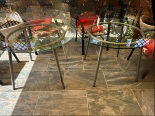 2 uds por 50€ - 2 Mesas elegantes cristal jardín