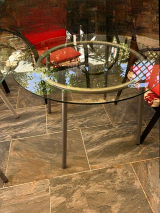 2 uds por 50€ - 2 Mesas elegantes cristal jardín