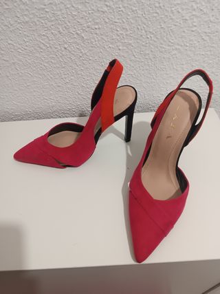 Zapatos tacón rojo-negro