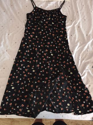 Vestido midi floral negro