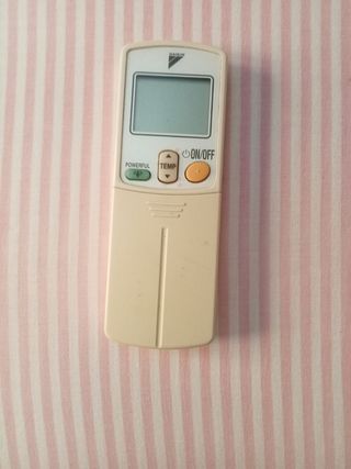 Mando aire Daikin ARC423A18