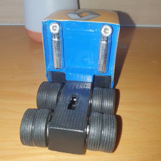 Camión Renault escala 1:43
