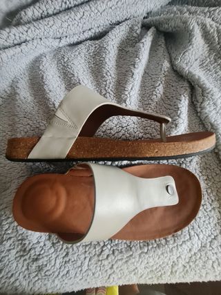 Sandalias FitFlop beige hombre