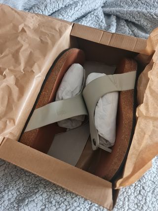 Sandalias FitFlop beige hombre