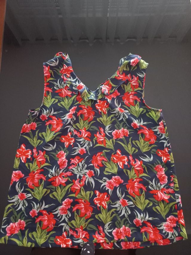 Blusa Sfera flores - Talla M