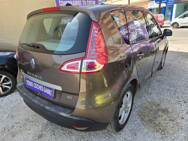 Renault Scenic 2011