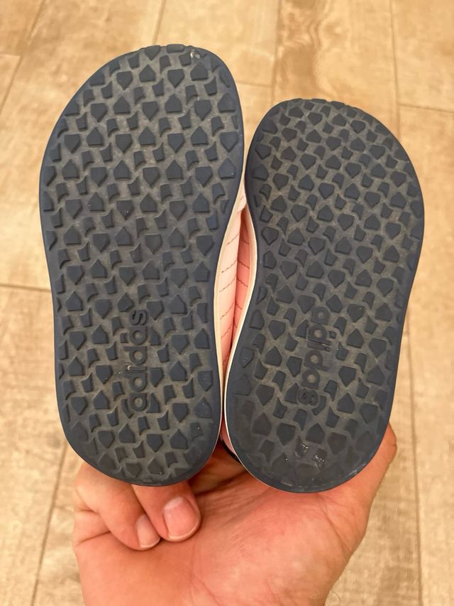 Zapatillas Adidas niña talla 23