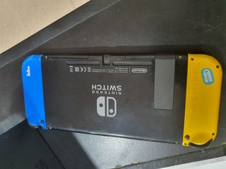 Nintendo Switch Azul-Amarilla