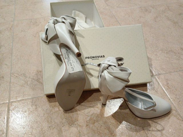 Zapatos novia Pronovias blancos marfil