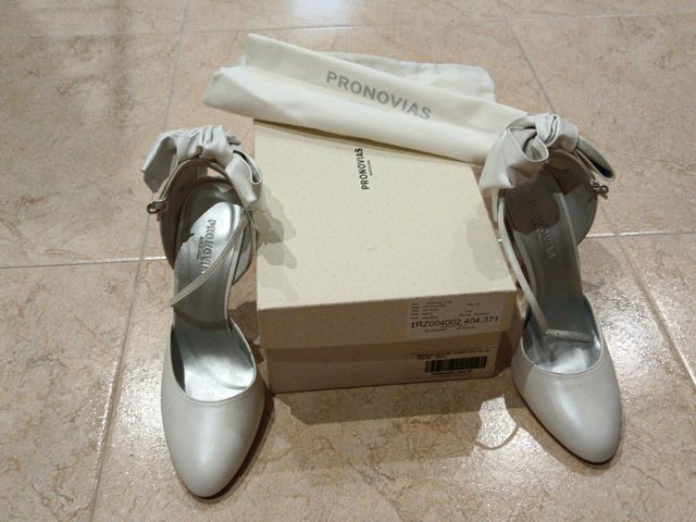 Zapatos novia Pronovias blancos marfil