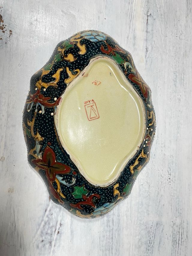 Plato cerámico decorado vintage