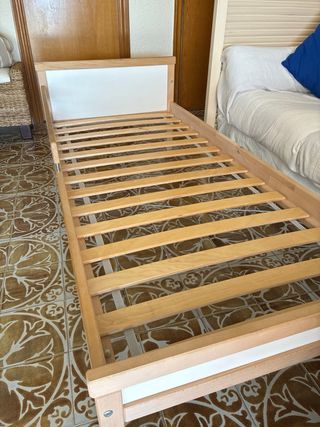 Cama infantil Ikea (SNIGLAR) + colchón (UNDERLIG)