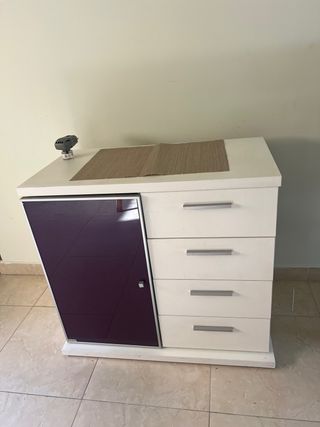 Cómoda 4 cajones - Blanco y Morado
